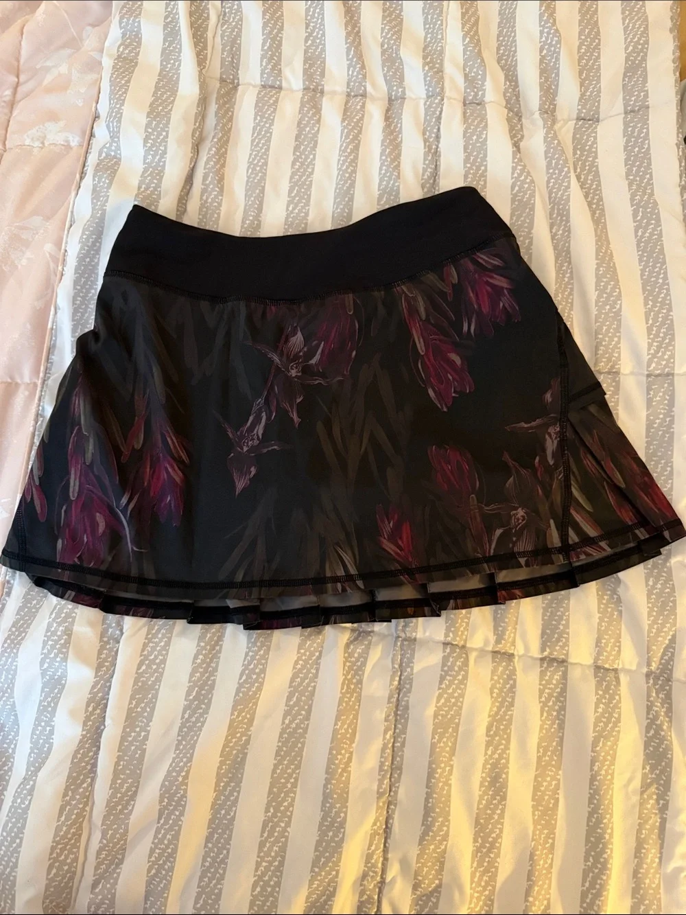 Lululemon pace setter skirt